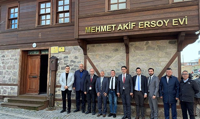 Rektör Erenoğlu, Mehmet Akif Ersoy Müze Evi'ni inceledi