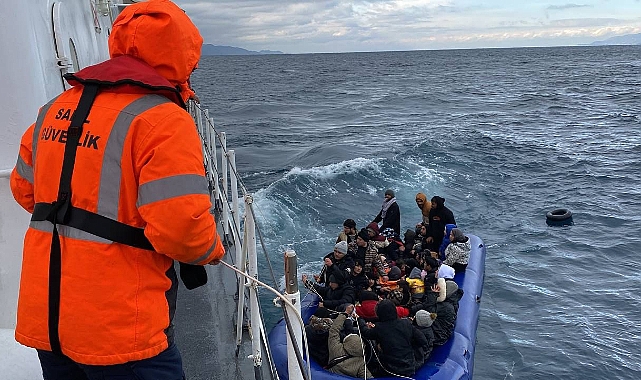 Ayvacık'ta 56 kaçak göçmen kurtarıldı