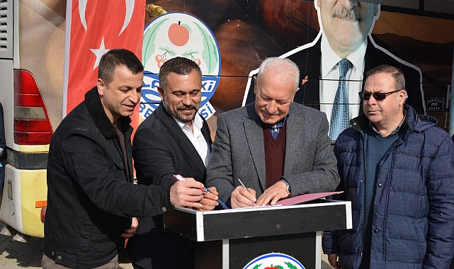 Lapseki'de davullu zurnalı kutlama