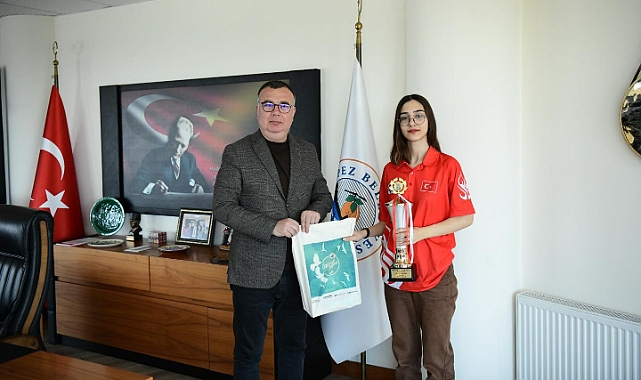 Başkan Arslan'dan Dilek Türünz'e tebrik
