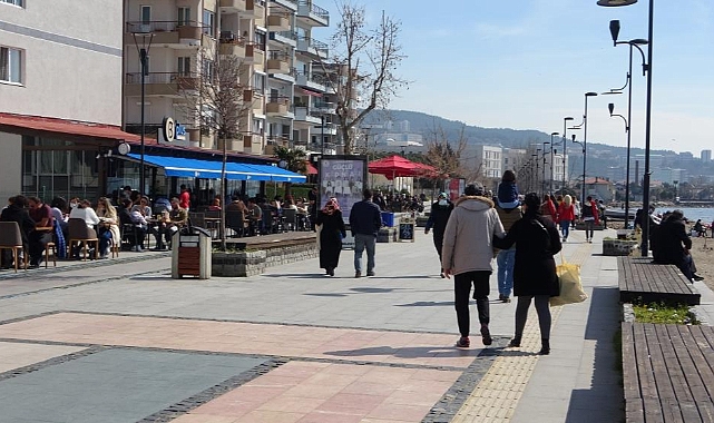 Çanakkale'de yaşlı nüfusu 94 bin 177 kişi oldu