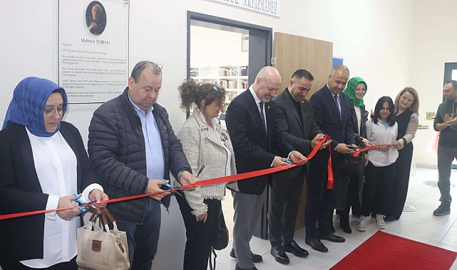 Mahmut Turhal Kütüphanesi hizmete açıldı
