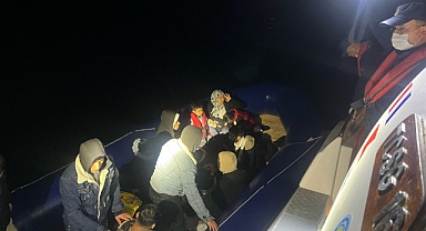 Ezine açıklarında kaçak göçmen operasyonu