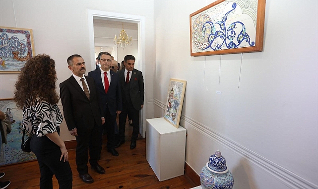 "Miras" seramik sergisi açıldı