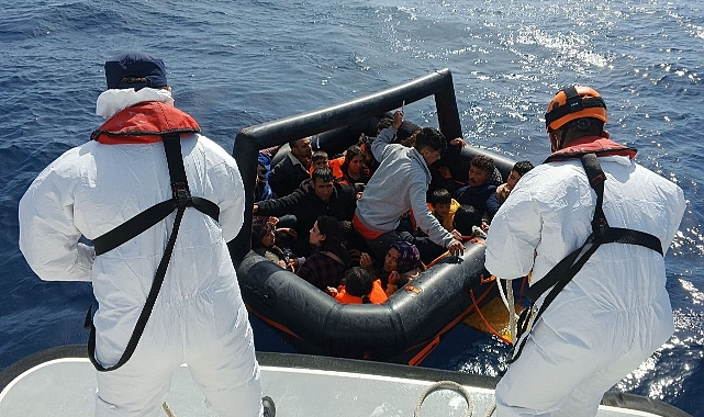 24 kaçak göçmen kurtarıldı