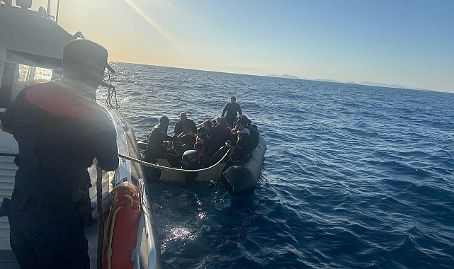 30 kaçak göçmen kurtarıldı