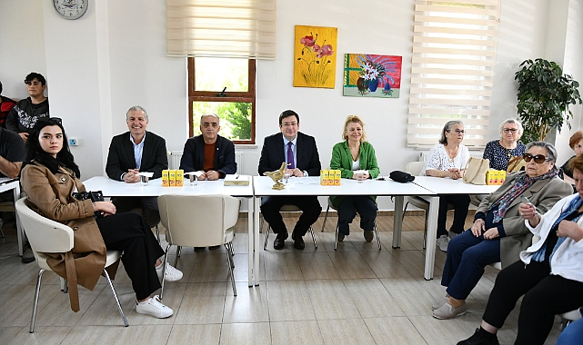 Altın Yıllar Yaşam Merkezinde "Kuşaklar Dansta Buluşuyor" Etkinliği