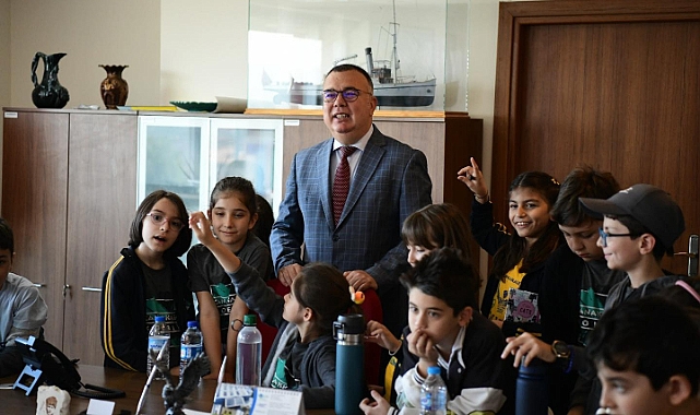Başkan Arslan öğrencileri ağırladı