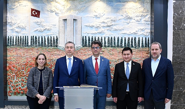 Erenoğlu; "Kazakistan'dan 12 üniversite ile iş birliğimiz sürüyor"