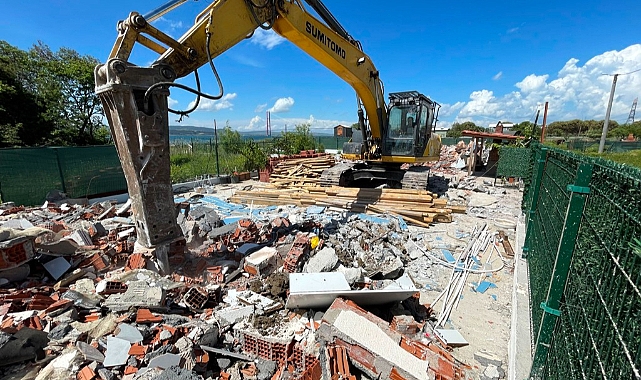 Suluca Köyü'nde kaçak yapı yıkımı