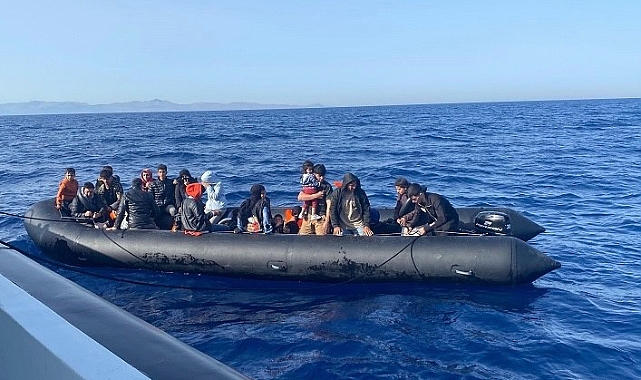 41 kaçak göçmen kurtarıldı