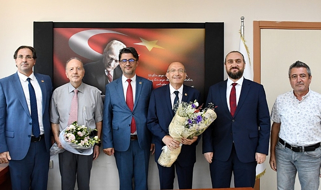ÇOMÜ Sağlık Bilimleri Fakültesi'nde devir teslim töreni