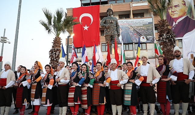 Eceabat'ta festival coşkusu