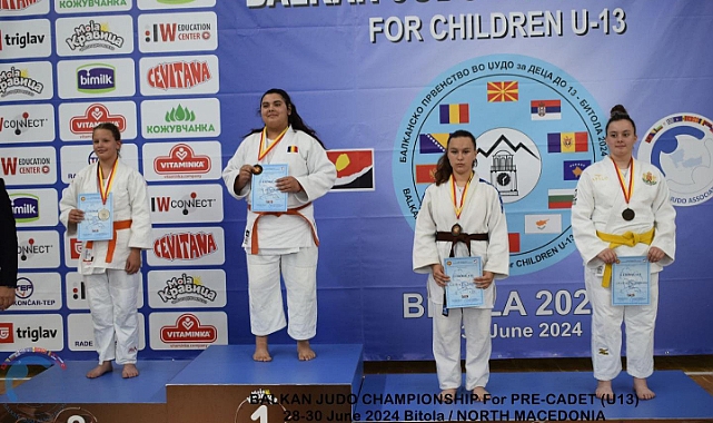Ecem Özden'den bronz madalya