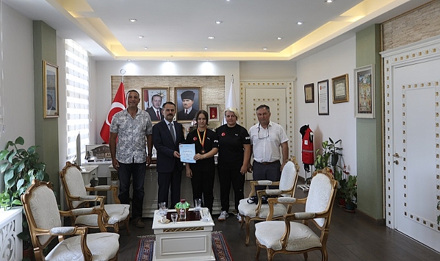 Özden'den Vali Aktaş'a ziyaret