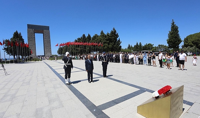 Şehitler Abidesi'nde anma töreni