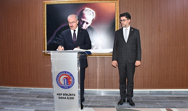 Çanakkale Valisi ÇOMÜ'yü ziyaret etti
