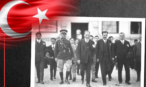 Erkek; "Büyük Önder Atatürk, bu unvanla başına geçtiği ordularla bir destan yazmıştır"
