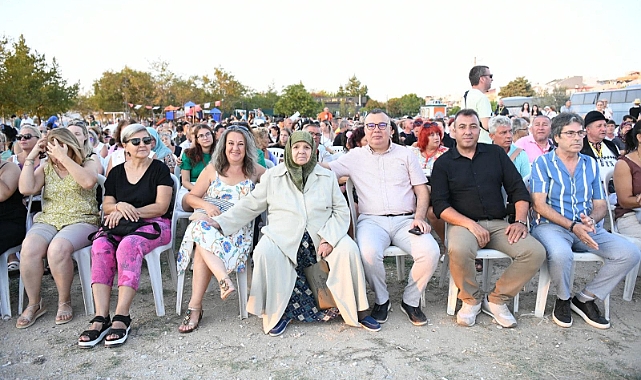 Kepez'de Troya Halk Dansları Festivali coşkusu