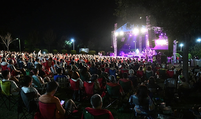 Özgürlük Parkı'nda muhteşem gece