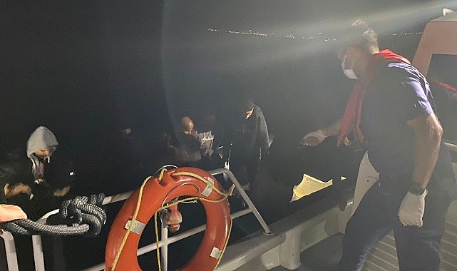 21 kaçak göçmen ölümden döndü