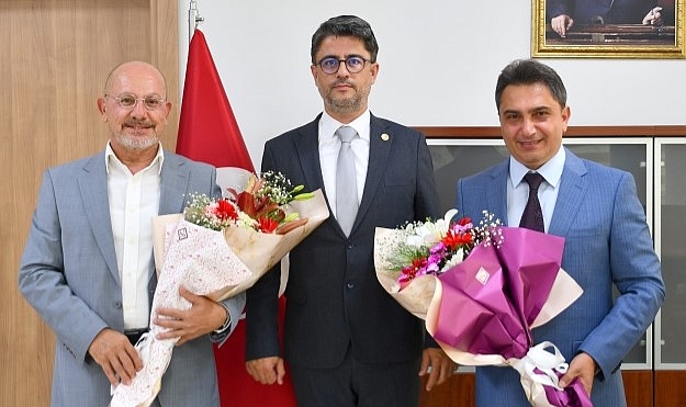 ÇOMÜ Eğitim Fakültesi'nde devir teslim
