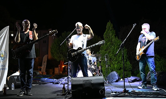 Kepez'de coşkulu kutlama