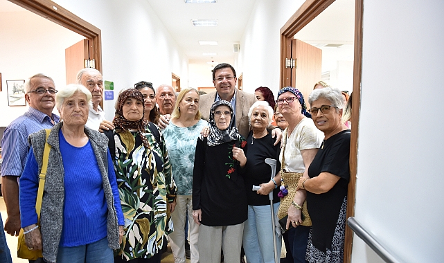Altın Yıllar Yaşam Merkezi'nde Yaşlılar Haftası etkinliği