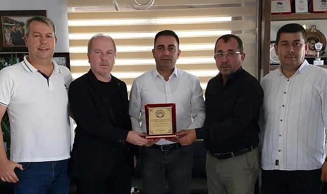 Biga Ticaret Borsası Yönetimi'nden Erdoğan'a teşekkür plaketi