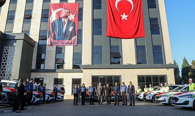 İl Emniyet Müdürlüğü'nde 10 yeni araç hizmete başladı