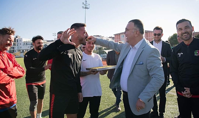 Kepezspor'da baklava ikramı