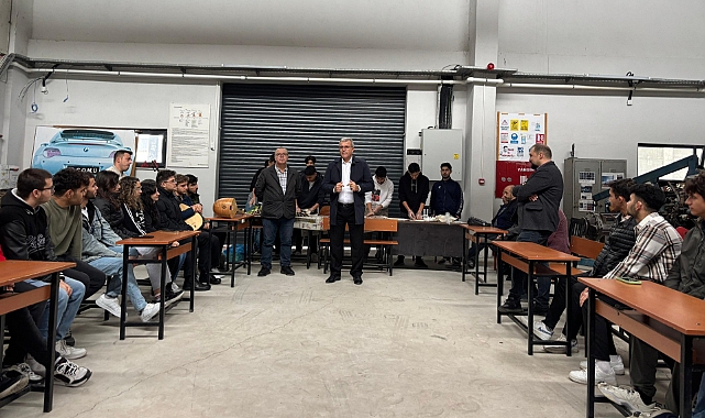 Başkan Elbi, öğrencilerle buluştu