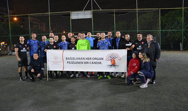 Futbol Turnuvası'nda anlamlı pankart