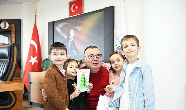 Miniklerden Başkan Arslan'a yeni yıl sürprizi
