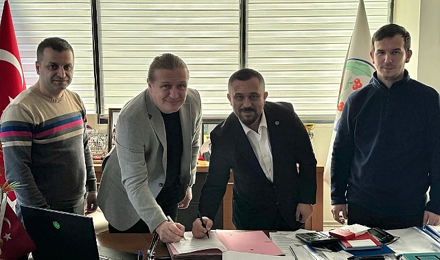 Lapseki Belediyesi'nde emekçiyi sevindiren imza