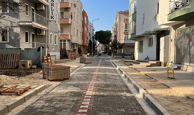 Üstyapı çalışmaları devam ediyor