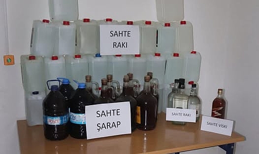Biga'da sahte içki operasyonu