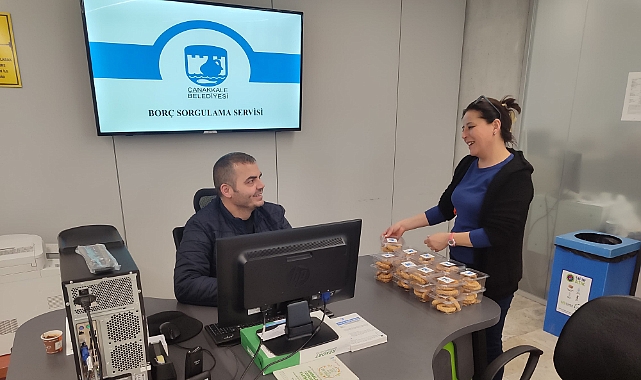 Çanakkale Belediyesi'nden Kandil Simidi ikramı...