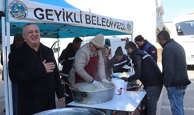 Geyikli Belediyesi'nden kandil ikramı