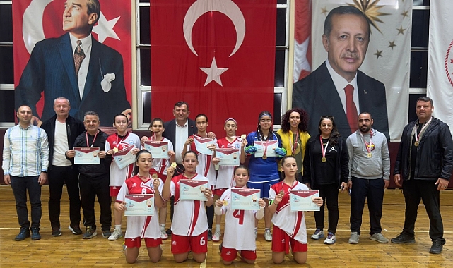 Gökçeada'yı gururlandırdılar