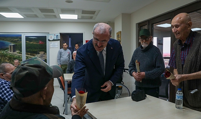 Vali Toraman'dan huzurevi ziyareti