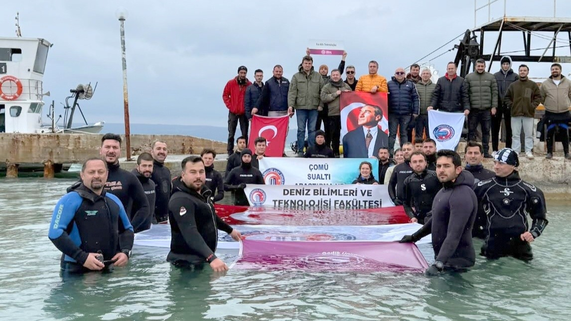 Çanakkale Deniz Zaferi’nin 110. Yıldönümünde anlamlı anı dalışı