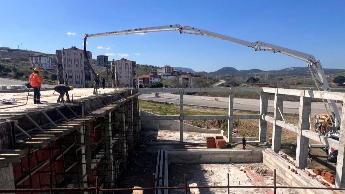 Ezine’ye modern spor kompleksi kazandırılıyor