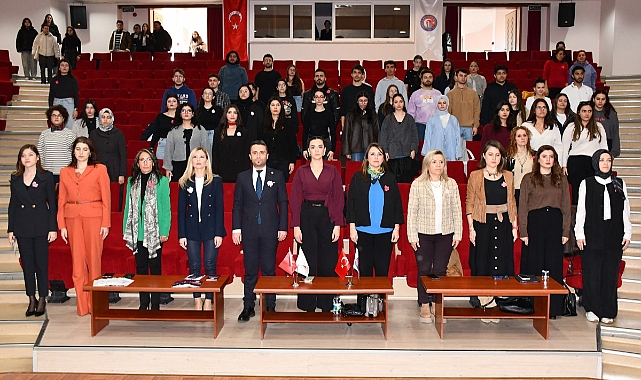 Çanakkale'de Flört Şiddetini Sonlandıralım paneli gerçekleştirildi