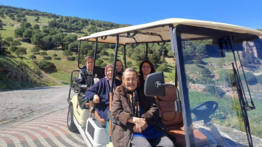 Bozcaada’da elektrikli araç ile ilk tur