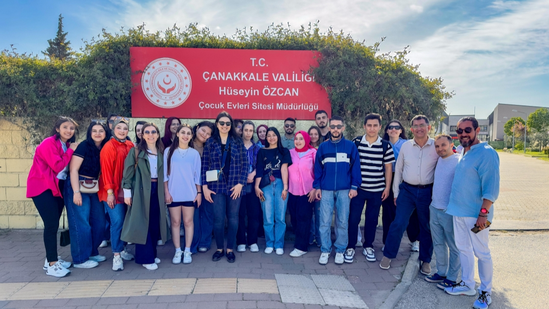 Ezine MYO öğrencilerinden anlamlı ziyaret