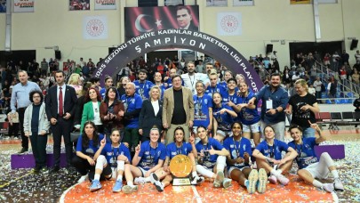 J&M Çanakkale Belediyespor’da şampiyonluk coşkusu