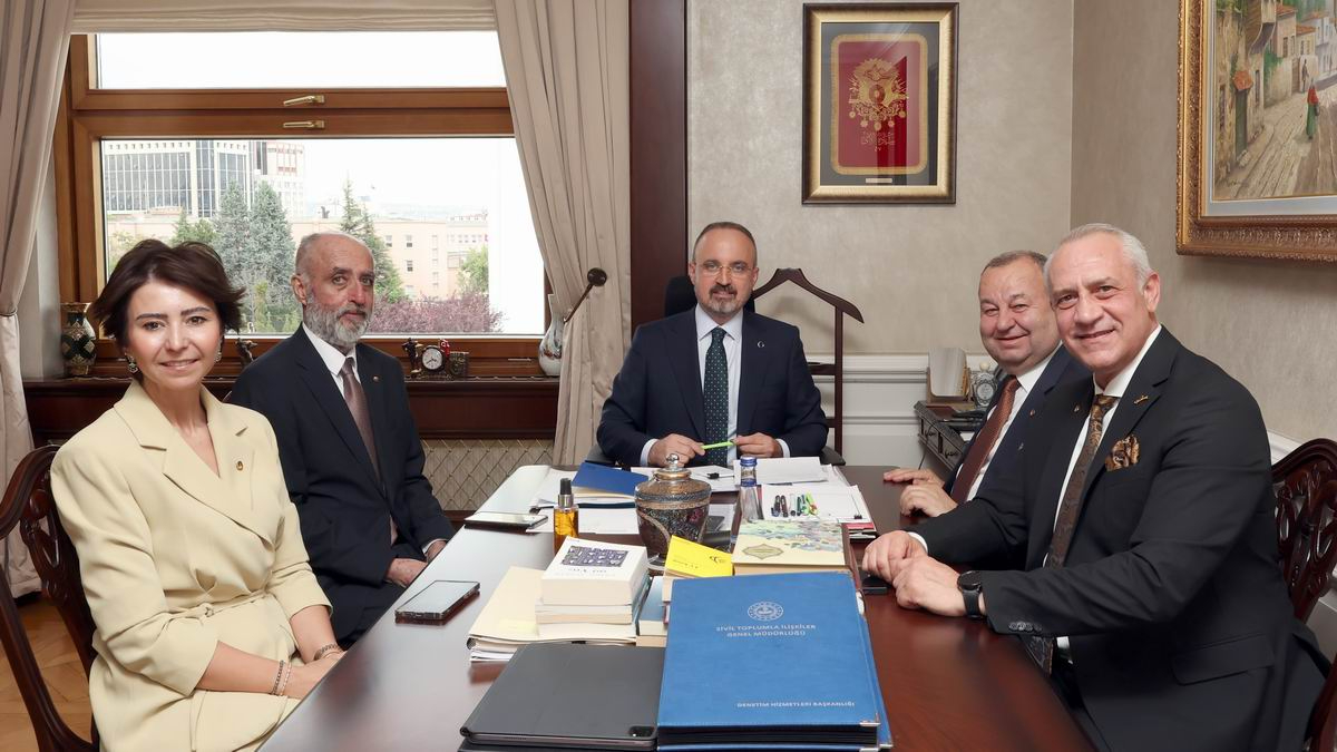 Turan, Biga TSO Heyetini Ağırladı: “Bozlar Yat İhtisas Serbest Bölgesi Biga’nın Vizyon Projesidir”