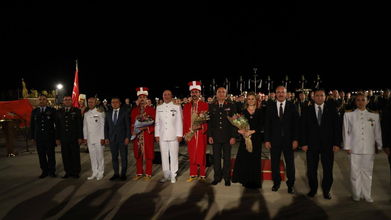 'Türkiye Şehitlerini Anıyor'
