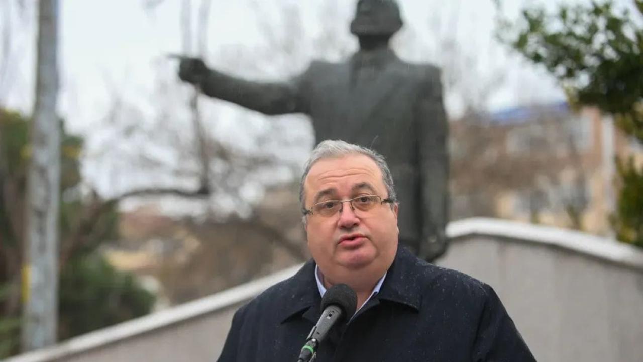 Başkan Gürbüz; “Toprağını kaybeden bir ülke, geleceğini de kaybeder”